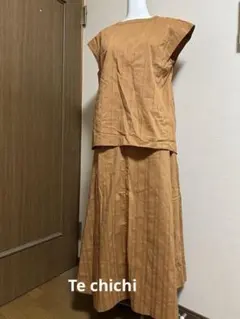 セットアップ　ノースリーブ　techichi