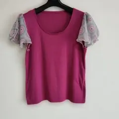 ふりふ　フリル付きピンクTシャツのサムネイル