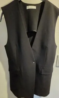 any FAM ブラック ノースリーブベスト ジレ