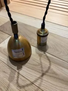 ニトリ ペンダントライト 真鍮色のサムネイル