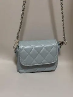 ライトグレー キルティング ショルダーバッグ