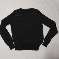 ユニクロ　セーター　薄手ニット　ウール混　ブラック