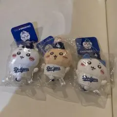 ちいかわ　ドジャース　マスコット