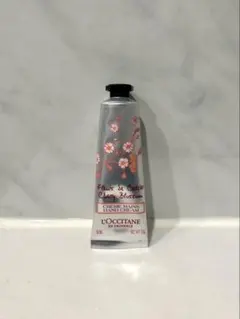 【新品未開封】L'OCCITANE Cherry Blossom ハンドクリーム