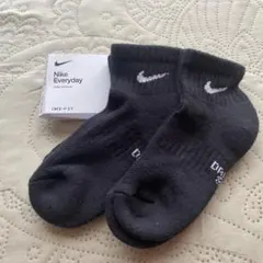 NIKE 靴下 (21〜23cm)