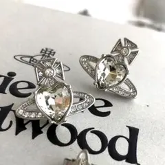 Vivienne AIRELLAオーブモチーフ ピアス