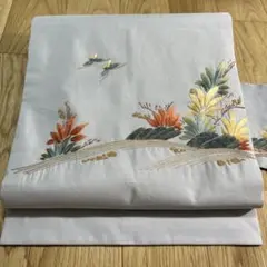 雲娥導 中国三大刺繡　蘇州刺繍 総刺繍 袋帯 正絹　帯　中古 C 着物くつろぎ 中国三大刺繍 蘇州刺繍 雲娥導 御所車 季節の花々 金糸