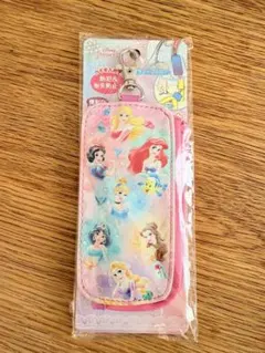 新品未開封　ディズニープリンセス リール付きキーケース