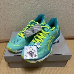 アシックス　ランニングシューズ　23.5
