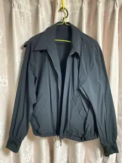 ファミマ　ジップアップジャケット