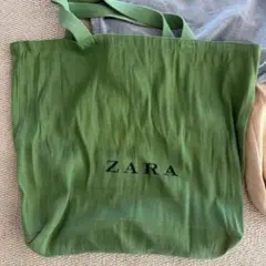 ZARAショッピングバッグ緑のサムネイル