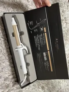 箱付き ジャンク品 絹女 KINUJO ヘアドライヤー ホワイト - メルカリ