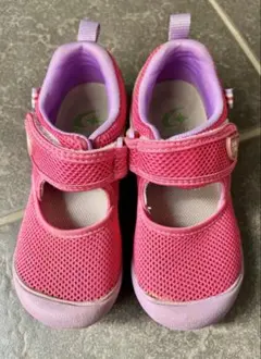 Item thumbnail for item 7ffefb5e-4a80-441c-83b0-1b7d561e3945