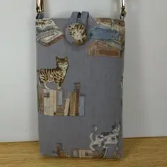 スマホ入れ (ねこと本)