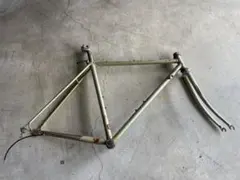 크로몰리 프레임 상태가 좋지 않음