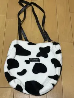 牛柄フリースショルダーバッグ