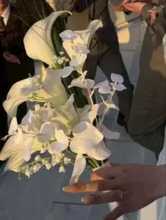 ウエディングブーケ　造花 ブートニア付き