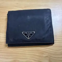 prada三つ折り財布のサムネイル