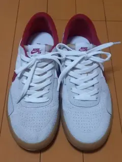 ナイキ SB ヘリテージ スケートボードシューズ NIKE スニーカー 白 赤