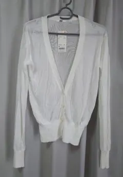 ユニクロ ライトVネック カーディガン M　オフホワイト　未使用
