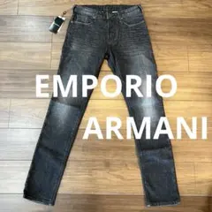 新品タグ付き　EMPORIO ARMANI エンポリオアルマーニ　デニムのサムネイル