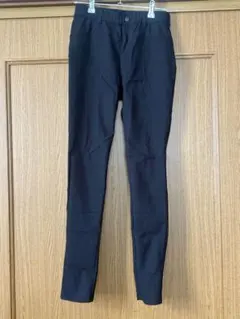 GU ブラック スキニーパンツ