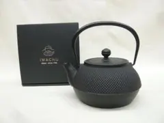 南部鉄器 急須 OIGEN 及源 つばき柄 鉄瓶 茶器 美品未使用 箱付き 南部鉄器 急須 OIGEN 及源 つばき柄 鉄瓶 茶器 美品未使用 箱付き