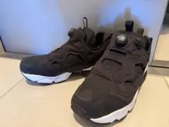 Reebok インスタポンプフューリー 25.5
