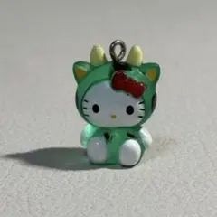 ハローキティHELLO KITTY チャーム　2㎝