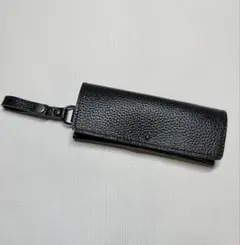 黒レザーのメガネケース