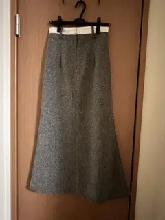 MERCURYDUOのレイヤードナロースカート