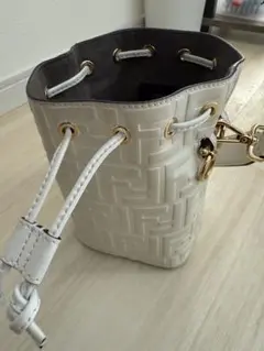 FENDI バスケット バッグ カゴバッグ ストラップユー 黒 ピンク 水色