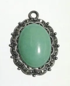 瑪瑙？翡翠？ペンダントトップ 緑石 アンティーク ネックレス ヴィンテージ