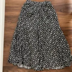 花柄ロングスカート