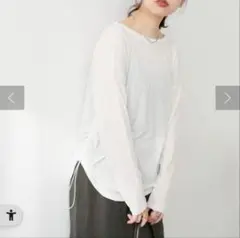 シアー長袖Tシャツ サイドギャザー