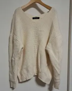 【お値下げ中】ナノ・ユニバース　Vネック ニット