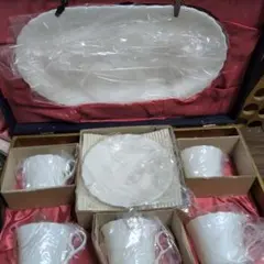 NARUMI シルキーホワイトカップ　5客+大皿