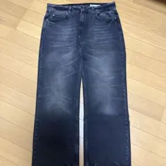 ZARA ダークデニム ストレートレッグパンツ