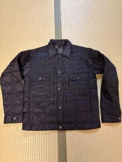 美品タイオン、ダウンシャツ、ブラック、S 綺麗な状態です。