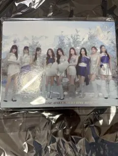 NiziUトレカケース Winter Tour AWAKE