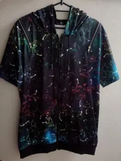 NieR CLOTHING　宇宙柄　フード付き半袖パーカー　 おまけ付きのサムネイル