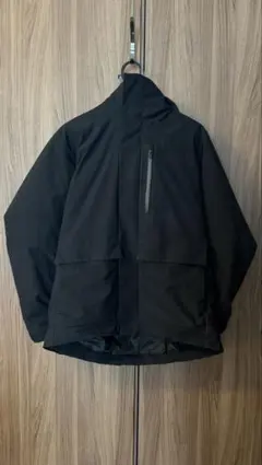 ユニクロ ハイブリッドダウンパーカ（3Dカット）