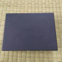 PRADA ギフトボックス 紫色 カード付き