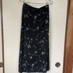 花柄 ロングフレアスカート 黒 ランタナ