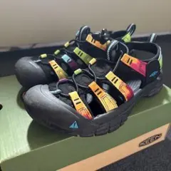 KEEN アウトドアサンダル　レディース　 ブラック/マルチカラー