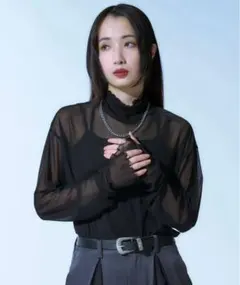 アソートシアーハイネックインナー/サムホール付き