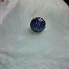 ラメ入り丸型ピアス