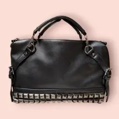 【即日発送】ブラックレザーショルダーバッグ スタッズ付き