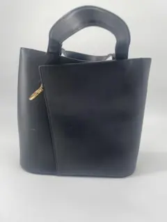 Salvatore Ferragamo ガンチーニ バッグ ブラックのサムネイル