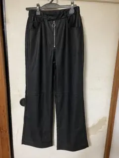レザー フレアパンツ ブラック